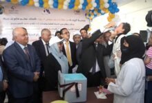 وزيرة الصحة العامة والسكان يدشن حملة ضد مرض شلل الأطفال