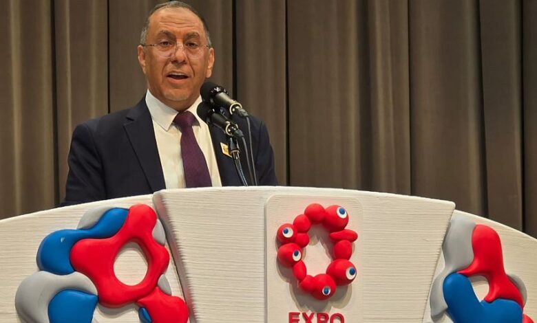 وزير الصناعة والتجارة