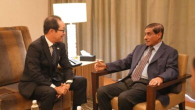 البحسني مع السفير الياباني