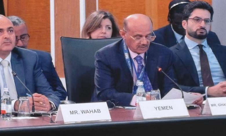 محافظ البنك المركزي ونائب وزير المالية