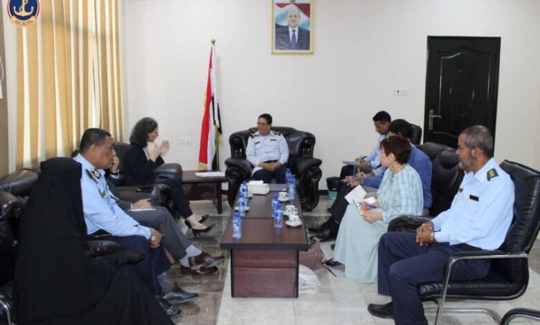 خفر السواحل تبحث مع السفير الفرنسي