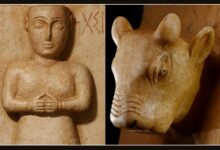 قطعتين اثريتين يمنيتين