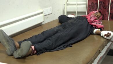إصابة طفلة بانفجار لغم حوثي في ريف تعز أثناء جمعها الحطب