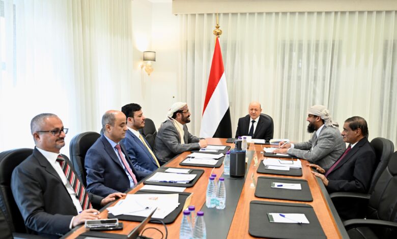 مجلس القيادة يواصل مناقشة الأوضاع الاقتصادية والأمنية