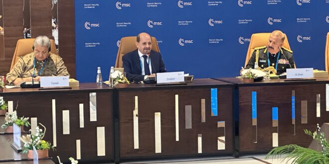 وزير الخارجية وشؤون المغتربين