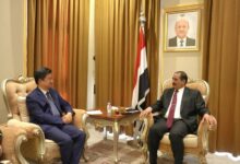 وزير الداخلية مع القائم بأعمال السفير الصيني