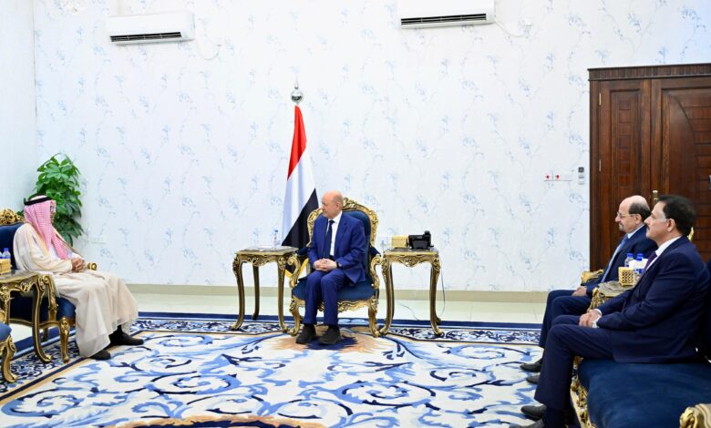 الرئيس العليمي يستقبل سفير مجلس التعاون