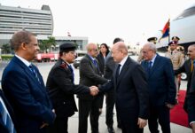 رئيس مجلس القيادة يصل القاهرة