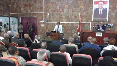 شمسان يترأس اجتماعاً موسعاً لمتابعة تنفيذ القرار الرئاسي رقم 11 لعام 2025