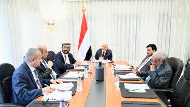 مجلس القيادة مع رئيس الوزراء