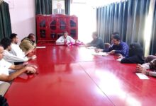 محافظ أبين يلتقي اللجنة التحضيرية لقمة شباب أبين