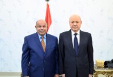 محافظ حضرموت يؤدي اليمين الدستوري