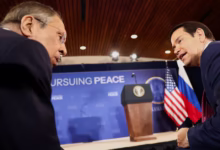 وزير الخارجية الروسي سيرجي لافروف ونظيره الأمريكي ماركو روبيو