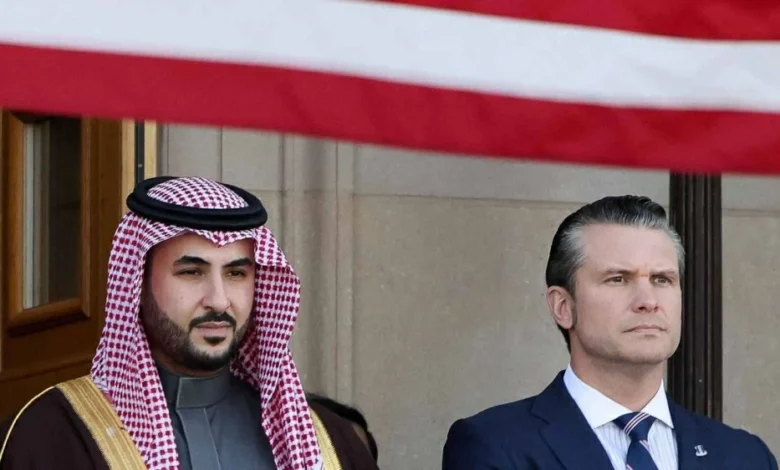 وزير الدفاع السعودي ونظيره الامريكي