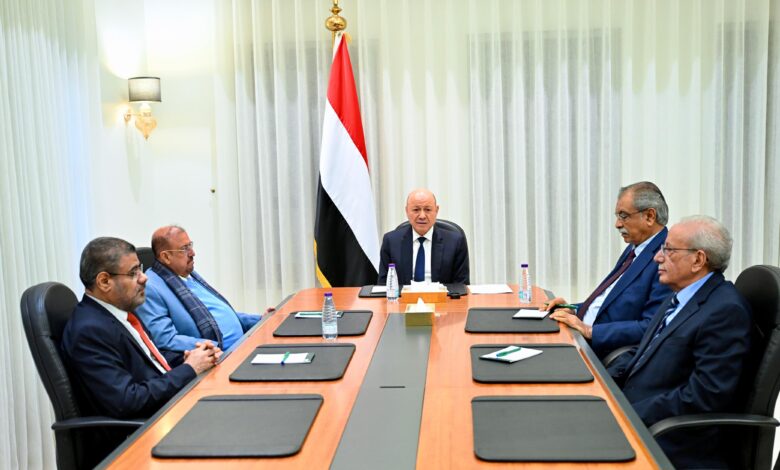 الرئيس العليمي وهيئة رئاسة مجلس النواب