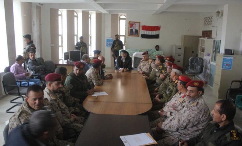 اجتماع اللجنة الأمنية بتعز