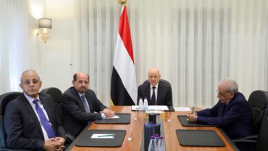 الرئيس العليمي يضع البعثات الدبلوماسية في الخارج أمام موجهات المرحلة