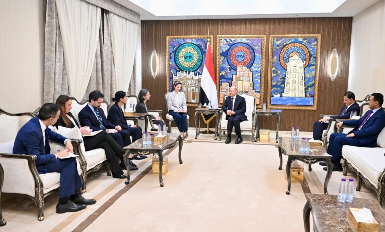 الرئيس العليمي يستقبل سفيرتي فرنسا وبريطانيا والقائم باعمال سفارة الولايات المتحدة