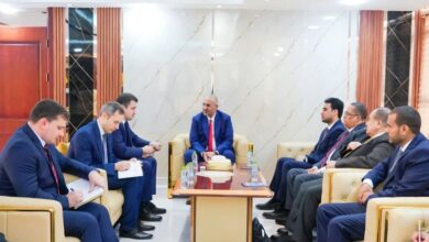 الزُبيدي وكودروف يبحثان تعزيز التعاون الاقتصادي وفرص الاستثمار