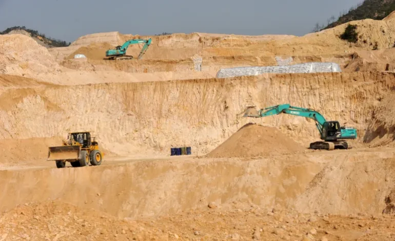 منجم للعناصر الأرضية النادرة في مقاطعة جانشيان بالصين (الأوروبية)