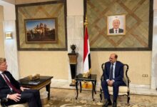 وزير الخارجية يلتقي المبعوث الخاص للأمين العام للأمم المتحدة إلى اليمن