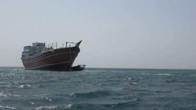 ضبط سفينة تهريب قادمة من إيران قبالة باب المندب