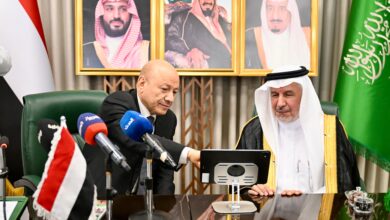 رئيس مجلس القيادة يدشن 9 مشاريع إغاثية و100 مشروع تطوعي سعودي لدعم الشعب اليمني